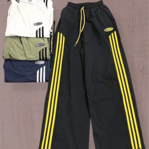 Quần Dài Ống Rộng Phối Viền Sọc Logo Drem Chất Dù Nhăn T65 Chạy Sọc Lưng Chun Unsiex Cho Nam Và Nữ