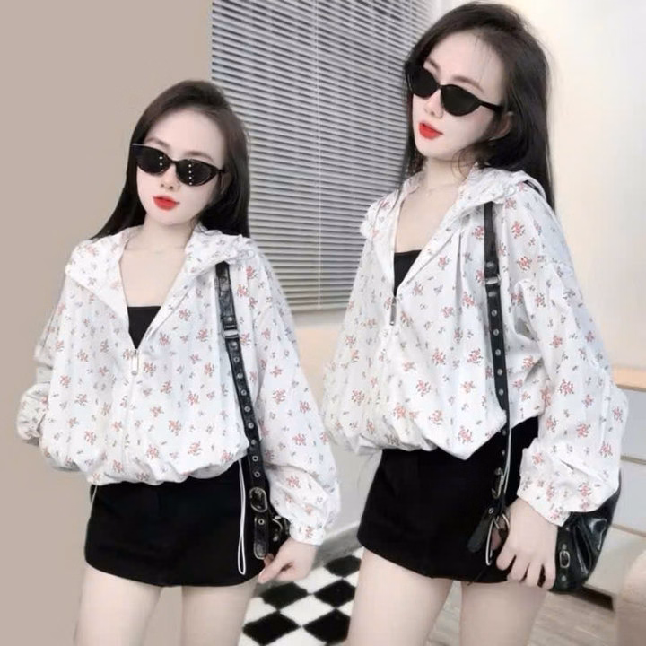 Áo Khoác Dù 2 Lớp Nữ In 3D Hoa Nhí Form Lửng Phối Dây Rút Tp209 - Ảnh 3