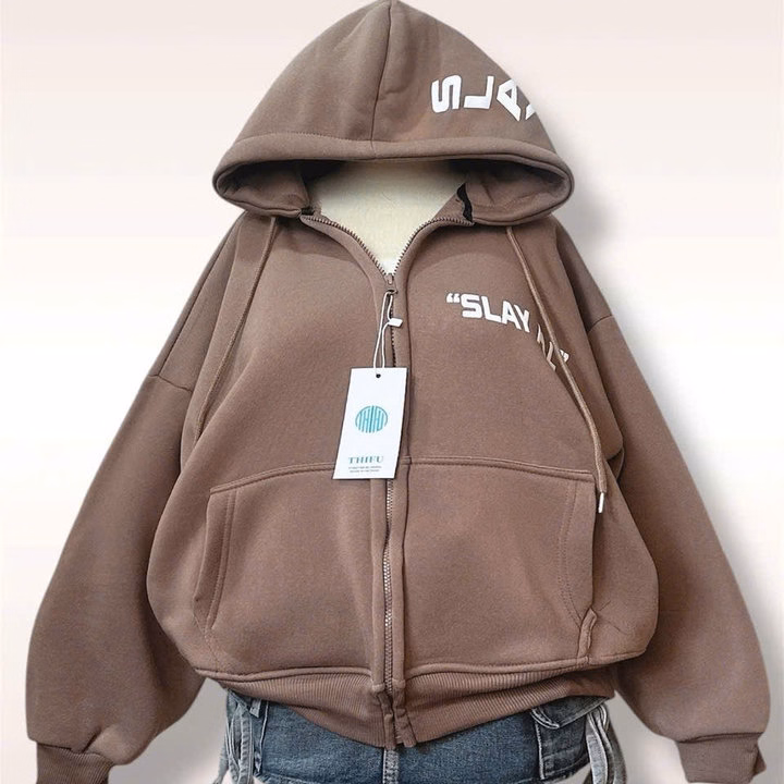 Áo Khoác Hoodie Nỉ Nam Nữ Có Nón Rộng Họa Tiết Slay Ở Nón Và Ngực - Htm Fashion