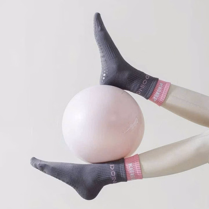 Combo 8 Đôi Tất Cho Chị Em Đi Thể Thao Chạy Thoải Mái Siêu Thích - Ảnh 2