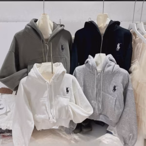 Áo Khoác Nỉ Lửng Nữ Croptop Thêu Chú Ngựa Có Nón Chống Nắng - Htm Fasion