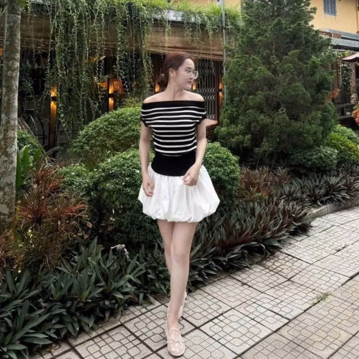 Áo Len Trễ Vai Hoạ Tiết Kẻ Ngang Mẫu Mới Thời Trang Dành Cho Bạn Nữ-Chipxinhxk - Ảnh 4