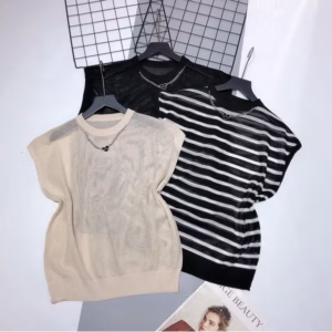 Áo Len 3 Lỗ Hình Tim Tôn Dáng - Chipxinhxk