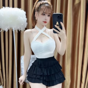 Set Áo Cổ Yếm Kèm Quần 3 Tầng - Lê Phương Boutique