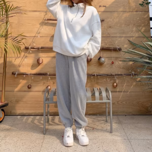 Quần Jogger Nhung Tăm Chất Đẹp - Chipxinhxk