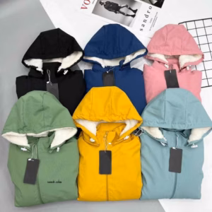 Áo Gió Nữ 2 Lớp Chống Nước Bên Trong Lót Lông Màu Kem - Chipxinhxk