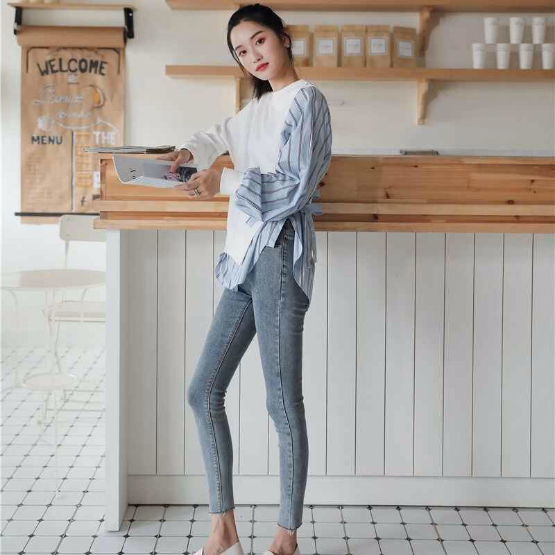 Áo Sweater Trắng Bất Đối Xứng Sọc Xanh Thắt Nơ - Mushroom Lee - Ảnh 7