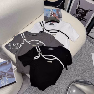 Áo Gân Phối Viền Dáng Croptop - Lê Phương Boutique