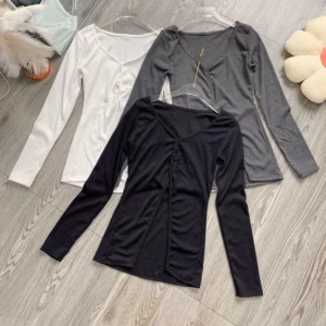 Áo Kiểu Gân Xẻ Tà Tay Dài - Lê Phương Boutique