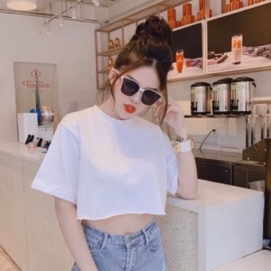 Áo Croptop Cộc Tay, Áo Thun Nữ Trơn Cổ Tròn - Dmastore