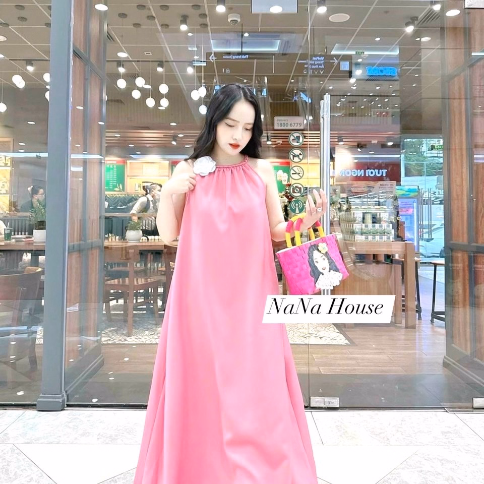 Váy Maxi Đi Biển Cổ Yếm Dáng Dài Đính Bông Sang Trọ Nana Freesize < 55Kg S30- Nana House - Ảnh 4
