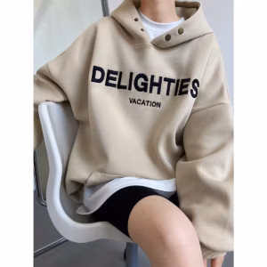 Áo Hoodie Nữ Thêu Chữ Delight Phối 2 Nút Cổ Tp 587 - Golden Dream