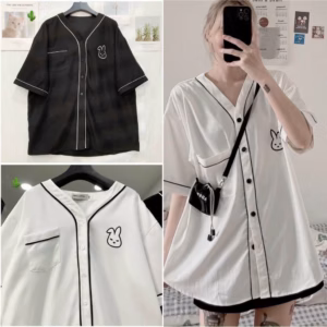 Áo Sơ Mi Logo Thỏ Form Rộng Tay Ngắn Unisex Ug550 - Nana House