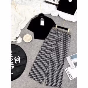 Quần Nữ Ống Rộng, Cạp Cao In Chữ Với Họa Tiết In Hình Độc Đáo Qorih - Chipxinhxk