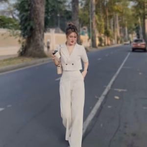 Set Bộ Công Sở Sang Chảnh Đính Nút 493 - Haka Mây