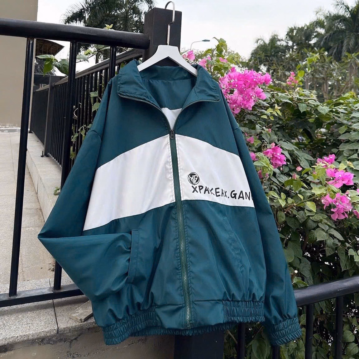 Áo Khoác Dù Cổ Cao 2 Màu Cá Tính In Chữ Xpakeax.Gang Sắc Nét Tp632 - Golden Dream - Ảnh 3