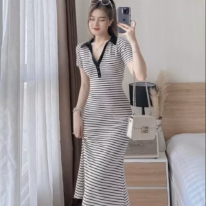 Đầm Nữ Ôm Body Cổ Pholo Tay Ngắn Dáng Dài Chất Thun Gân Sọc M785 - Lisa