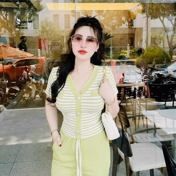 Set Đồ Bộ Nữ Tay Ngắn Áo Thun Sọc Cổ Chữ V Quần Dài Dd089 - Nana House - Ảnh 2