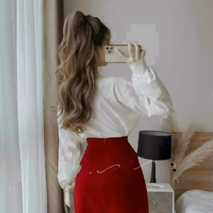 Set Áo In Chữ Form Rộng Kèm Chân Váy (Có Lót) - Haka Mây