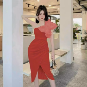 Đầm Lệch Vai Kết Nơ ( Có Mút ) Màu Đỏ Chất Umi Và Voan Kiến V26 - Haka Mây