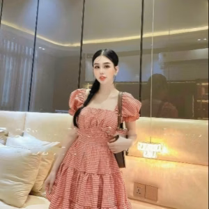 Đầm Caro Tầng Thì Ngắn Tay Bồng Màu Đen V67 - Cloudy Dress