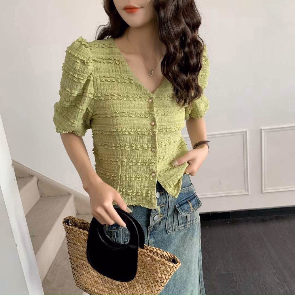 Áo Xốp Nổi Tay Bồng Dáng Cổ V Phối Cúc Cực Kỳ Nữ Tính Slcxa132 - Chipxinhxk