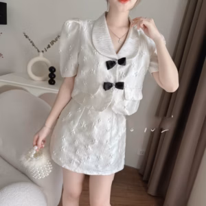 Set Váy Gấm Đính Kèm Nơ Nhỏ Cá Tính V368 - Haka Mây