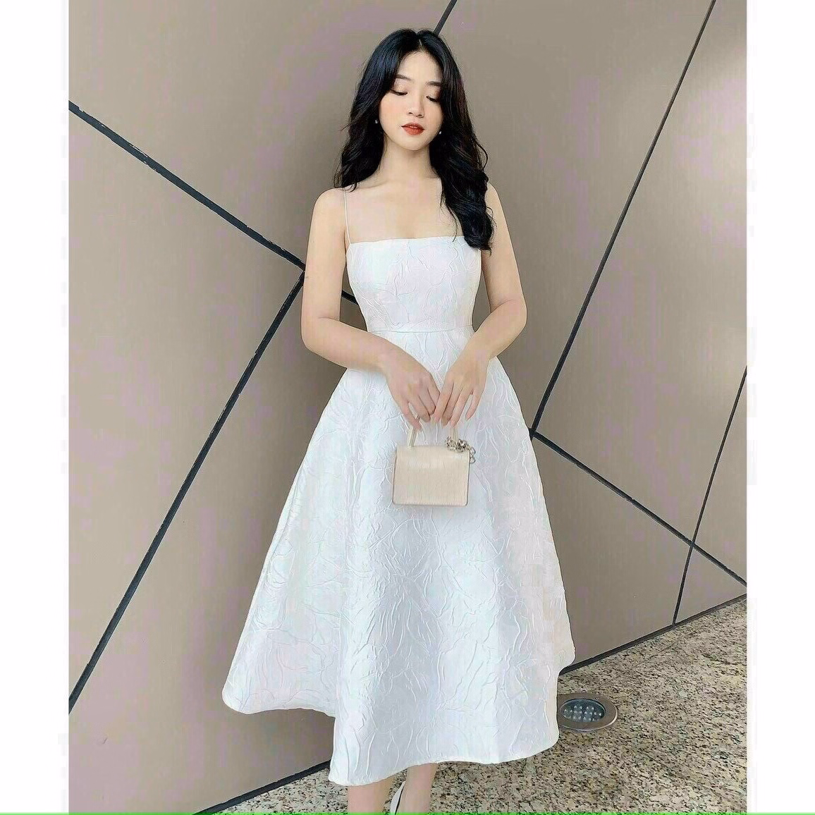 Đầm Nữ Chữ A Cổ Vuông Phối Nút Tay Phồng V92 - Lisa - Ảnh 4