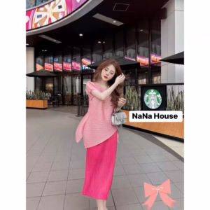 Set Bộ Đồ Nữ Áo Thun Ngắn Tay Đuôi Cá Mix Chân Váy Xếp Li Form Dài Ug021 - Nana House