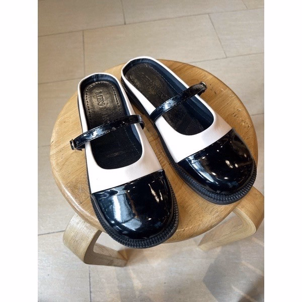 Giày Sục Nữ Đẹp Búp Bê Lolita Da Bóng Vá Mũi Siêu Thời Trang 471 - Larita Fashion - Ảnh 2