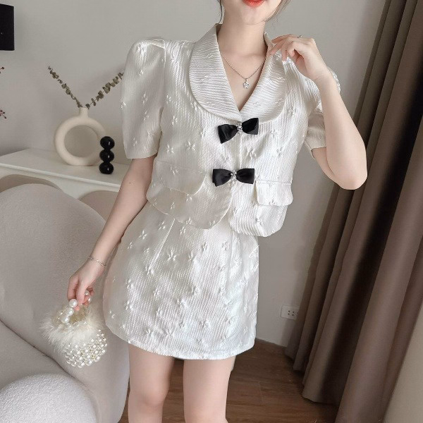 Set Áo Tay Phồng Cổ Lớn Cài Nút Nhật Đính Nơ (Váy Có Lót) V964H - Aine - Ảnh 2