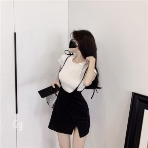 Set Váy Yếm Nữ Sẻ Tà Áo Tay Lỡ Thun Gân - Ausa House