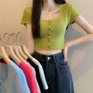 Áo Len Croptop Cộc Tay Cổ Vuông Khuy Giữa Màu Sắc Cầu Vồng Sldca63- Diepchi Fashion