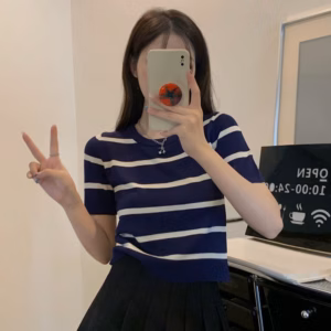 Áo Len Cộc Tay Cổ Tròn Dáng Croptop Họa Tiết Kẻ Nhiều Màu Slcxa184 - Chipxinhxk