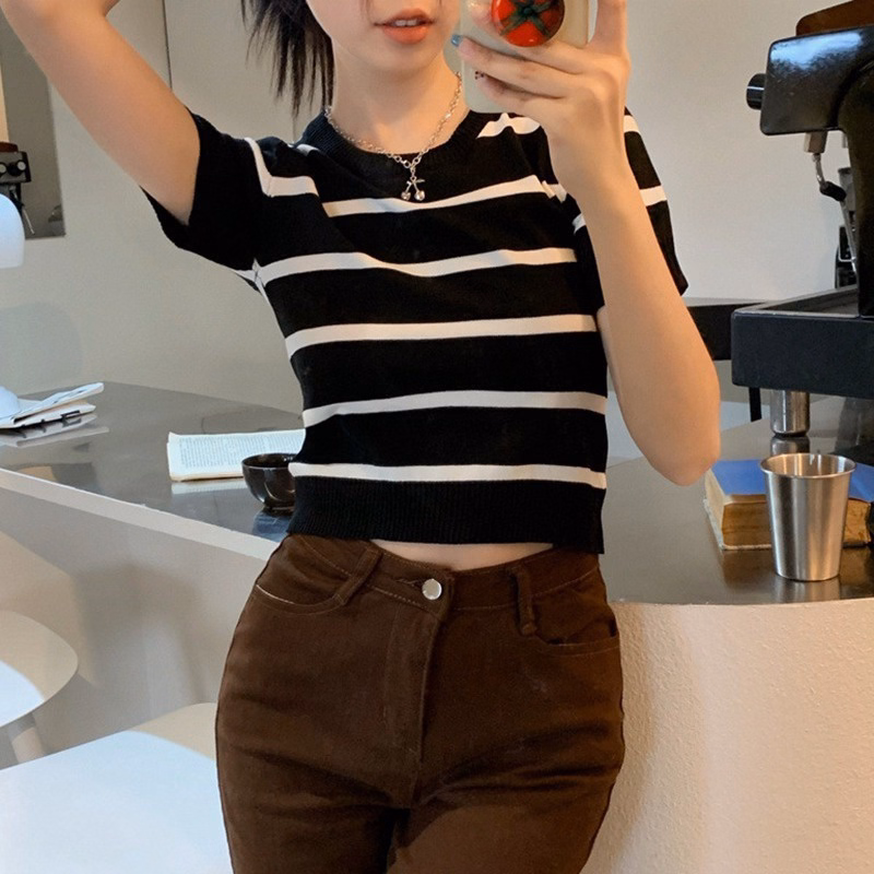 Áo Len Cộc Tay Cổ Tròn Dáng Croptop Họa Tiết Kẻ Nhiều Màu Slcxa184 - Chipxinhxk - Ảnh 5