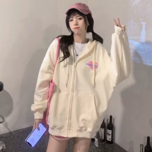 Áo Khoác Nỉ Vernischten Ngực Trái Tim