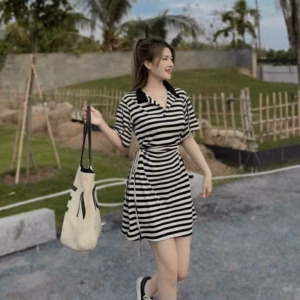 Đầm Nữ Kẻ Sọc Ngang Dây Cột Eo - Ausa House