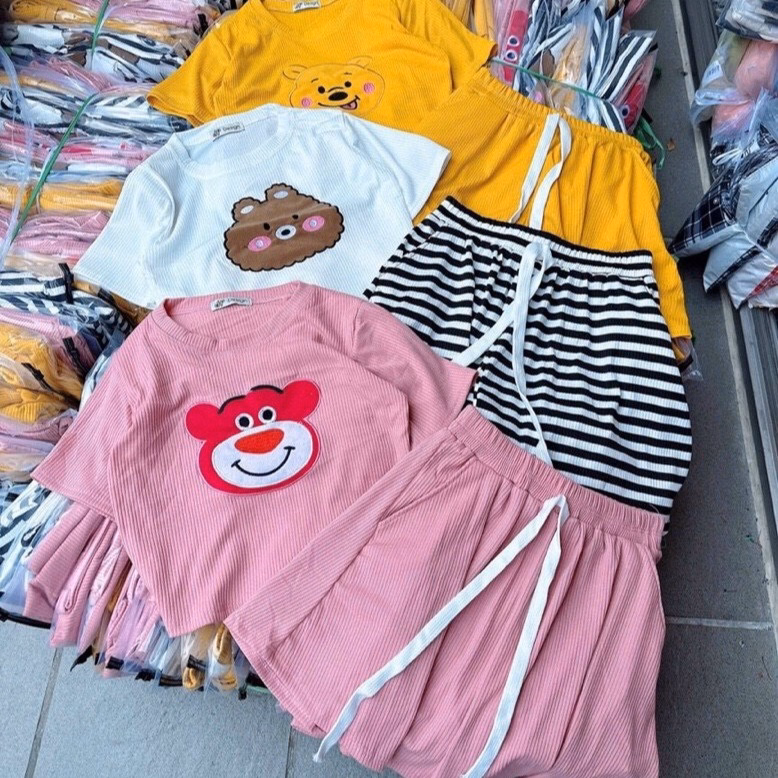 Set Đồ Nữ Áo Thun Croptop Phối Quần Short Kẻ Sọc Gấu Thêu - Ausa House - Ảnh 4