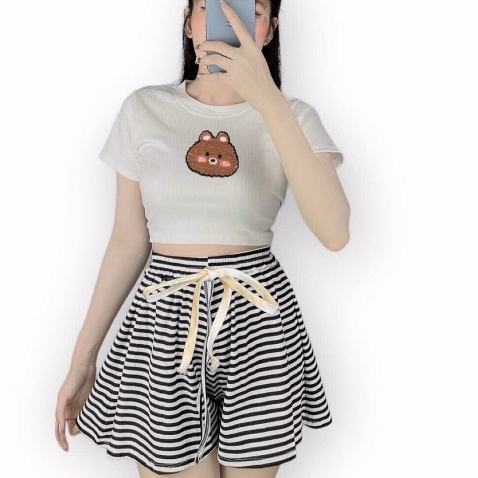 Set Đồ Nữ Áo Thun Croptop Phối Quần Short Kẻ Sọc Gấu Thêu - Ausa House - Ảnh 2