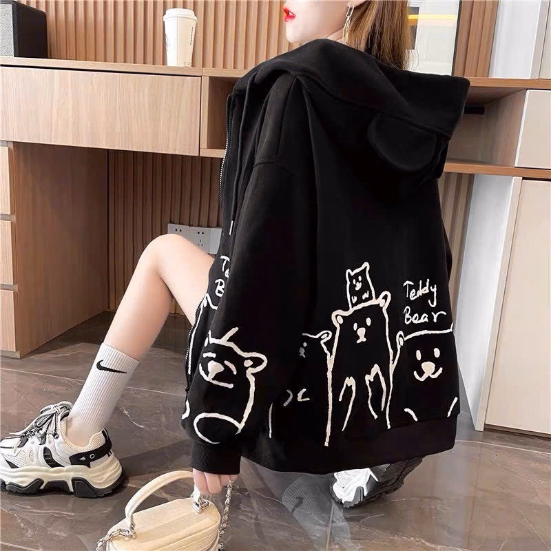 Áo Khoác Nỉ Nữ Chất Liệu Vải Cực Kì Mềm Mịn Form Rộng Bao Đẹp In Theo Họa Tiết Hình Gấu Teddy Bear Khóa Kéo Có Nón Bao Ngầu Hàng Hot Trend-Htm Fashion