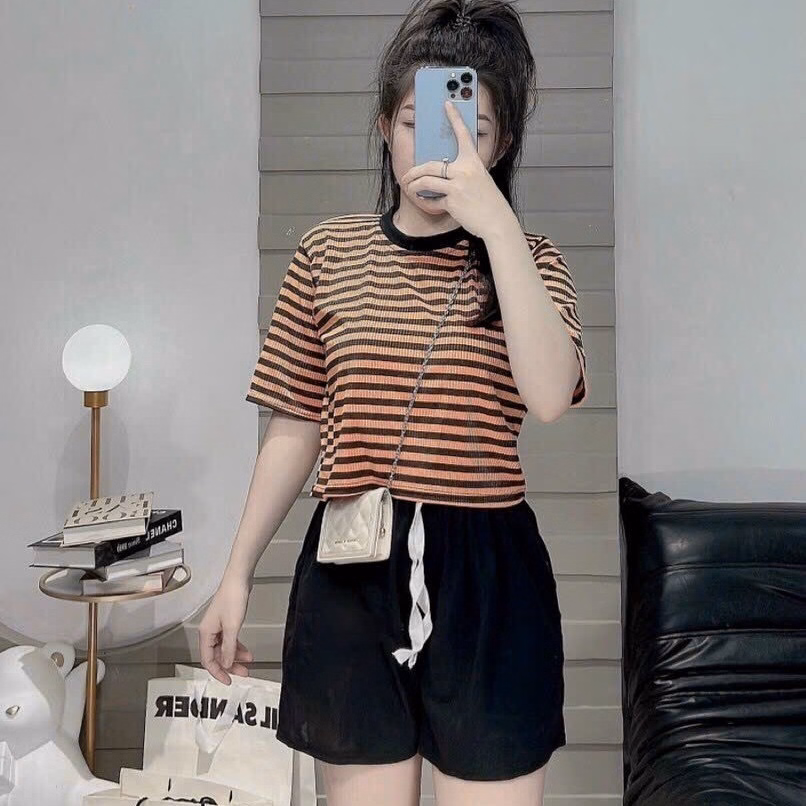 Set Đồ Nữ Kẻ Sọc Ngang Phối Quần Short Thun Gân - Ausa House - Ảnh 3