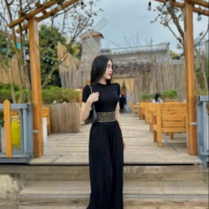 Set Bộ Đồ Nữ Thun Dẻo Áo Crotop Viền Eo Phối Quần Ống Rộng Sa162 - Sam Store