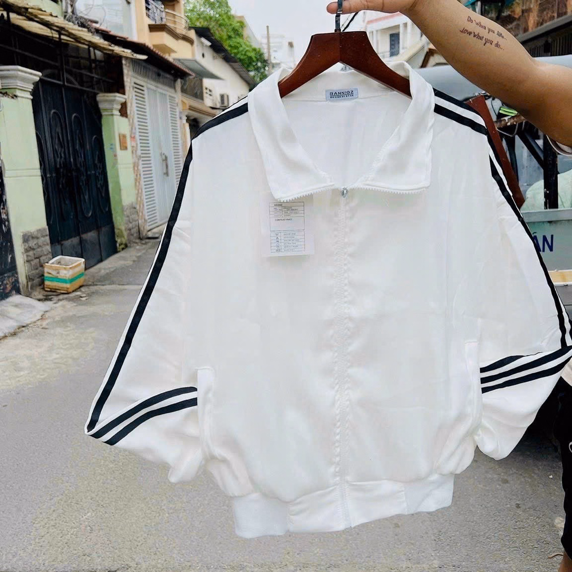 Áo Khoác Lửng Nữ Form Rộng Phối Dáng Siêu Đẹp Chạy Sọc Cánh Tay Bao Ngầu Chất Vải Mát Mẻ Hàng Hot Trend-Htm Fashion - Ảnh 5