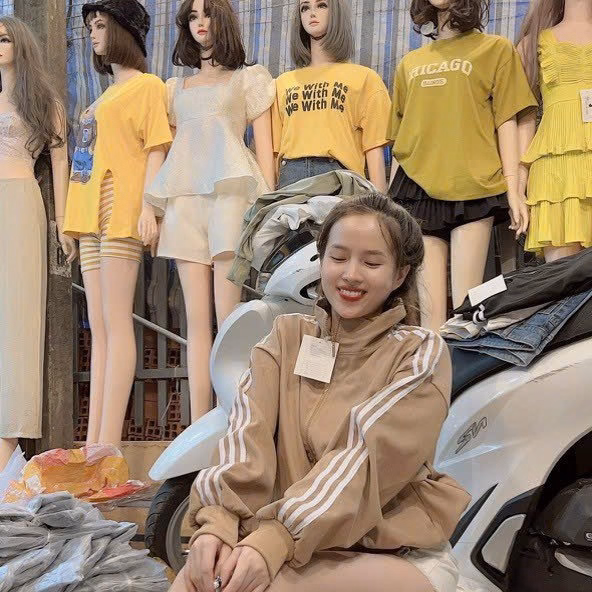 Áo Khoác Lửng Nữ Form Rộng Phối Dáng Siêu Đẹp Chạy Sọc Cánh Tay Bao Ngầu Chất Vải Mát Mẻ Hàng Hot Trend-Htm Fashion