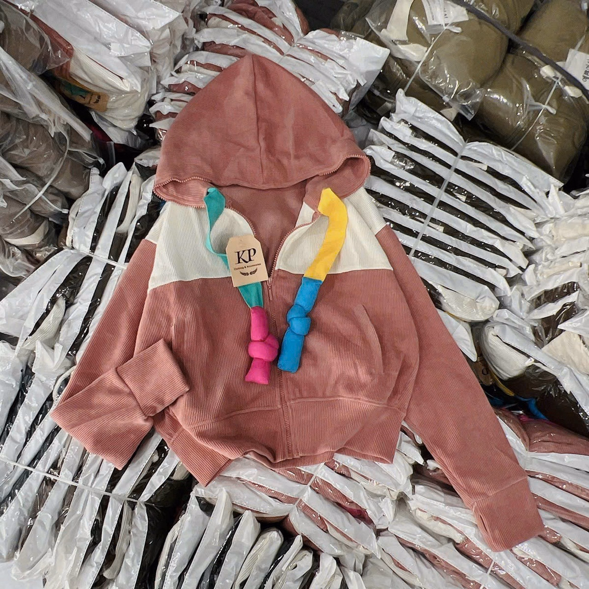 Áo Khoác Nhung Gân Nữ Với Form Dây To Dài Chất Vải Mát Mẻ Phối Kiểu Dáng Lửng Lưng Áo Đẹp Hàng Hot Trend-Htm Fashion - Ảnh 6