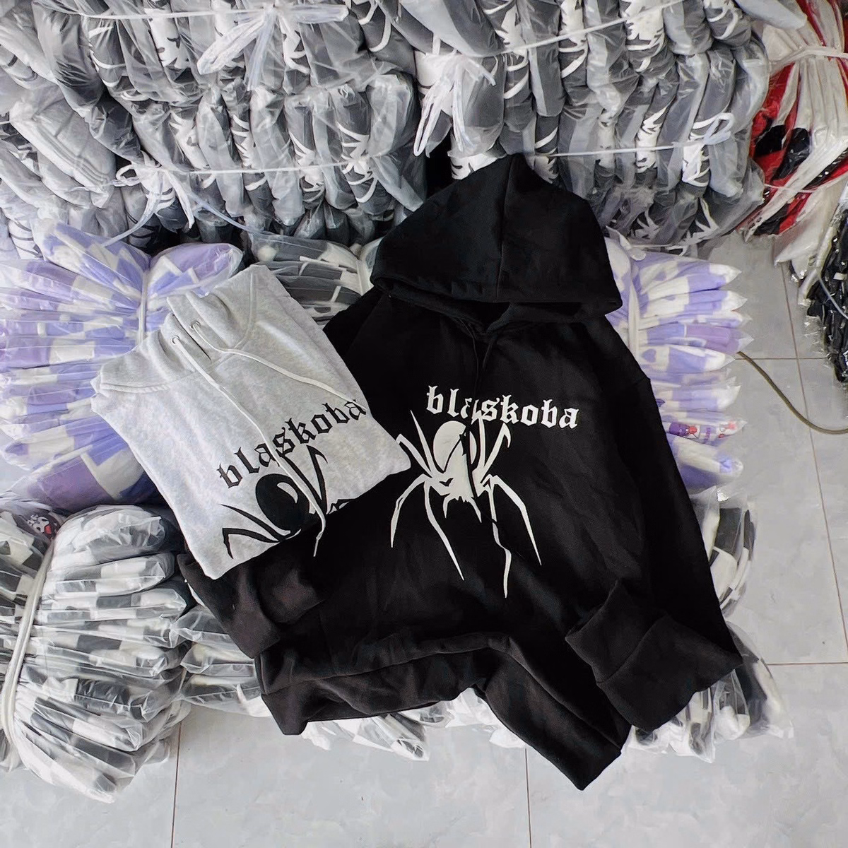 Áo Khoác Hoodie Nam Nữ Phối Theo Kiểu Dáng Form Rộng Với Chất Liệu Vải Nỉ Siêu Dày Dặn Bao Đẹp Hàng Hot Trend-Htm Fashion