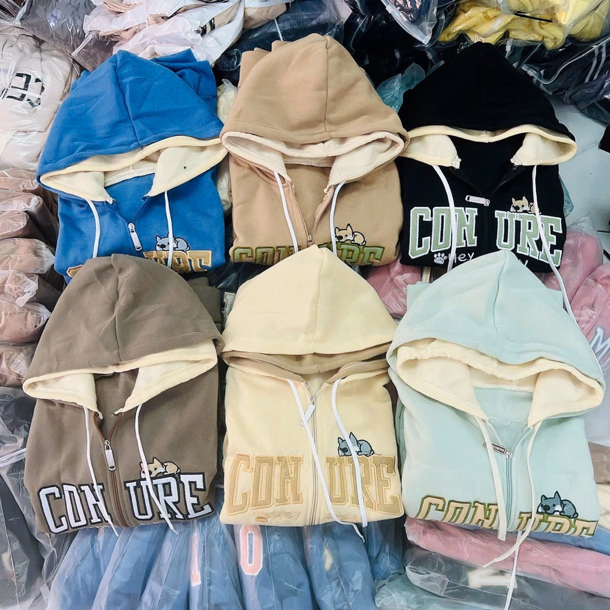 Áo Khoác Nỉ Hoodie Nữ Áo Có Mũ Khóa Kéo Tiện Lợi Chất Liệu Vải Dày Mát Mẻ Kiểu Dáng Chữ Nổi Cobsde Phối Với Dáng Form Rộng Áo Đẹp Hàng Hot Trend-Htm Fashion