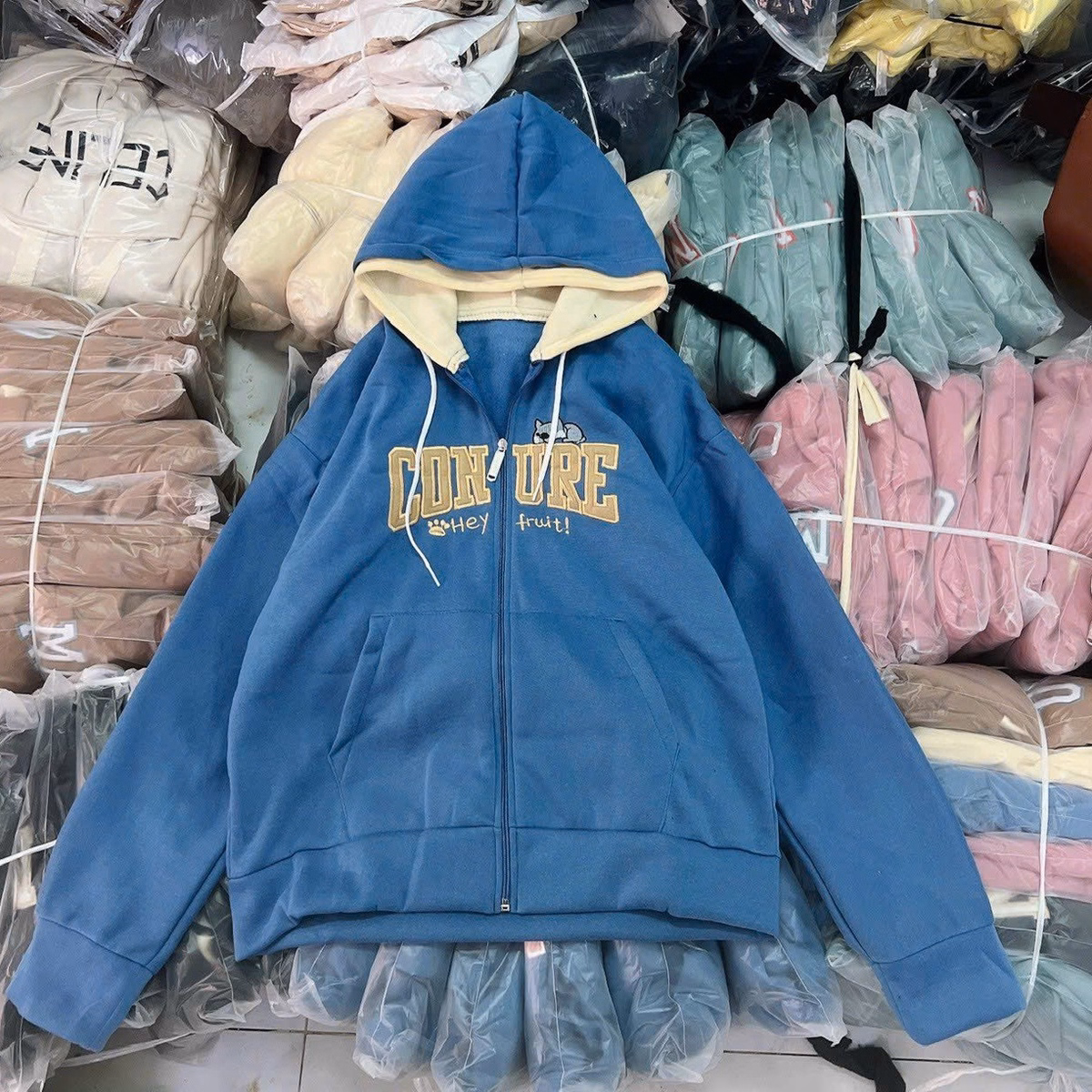Áo Khoác Nỉ Hoodie Nữ Áo Có Mũ Khóa Kéo Tiện Lợi Chất Liệu Vải Dày Mát Mẻ Kiểu Dáng Chữ Nổi Cobsde Phối Với Dáng Form Rộng Áo Đẹp Hàng Hot Trend-Htm Fashion - Ảnh 10