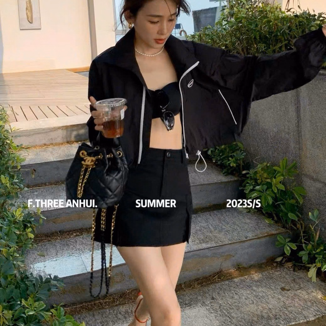 Áo Khoác Nữ Với Chất Dáng Form Kiểu Lửng Có Dây Rút Bao Đẹp Và Tiện Lợi Có In Chữ Masof Sắc Nét Phong Cách Hàn Quốc Áo Đẹp Hàng Hot Trend-Htm Fashion - Ảnh 3