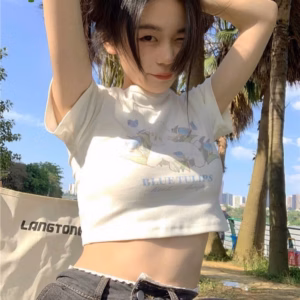 Áo Thun Nữ Croptop Cổ Tròn Tay Ngắn Blue Tulips - Ausa House